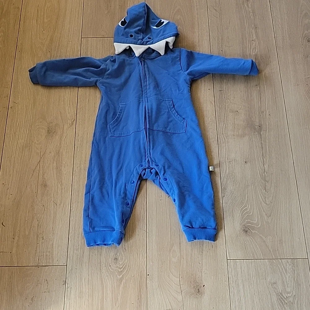 Shark costume